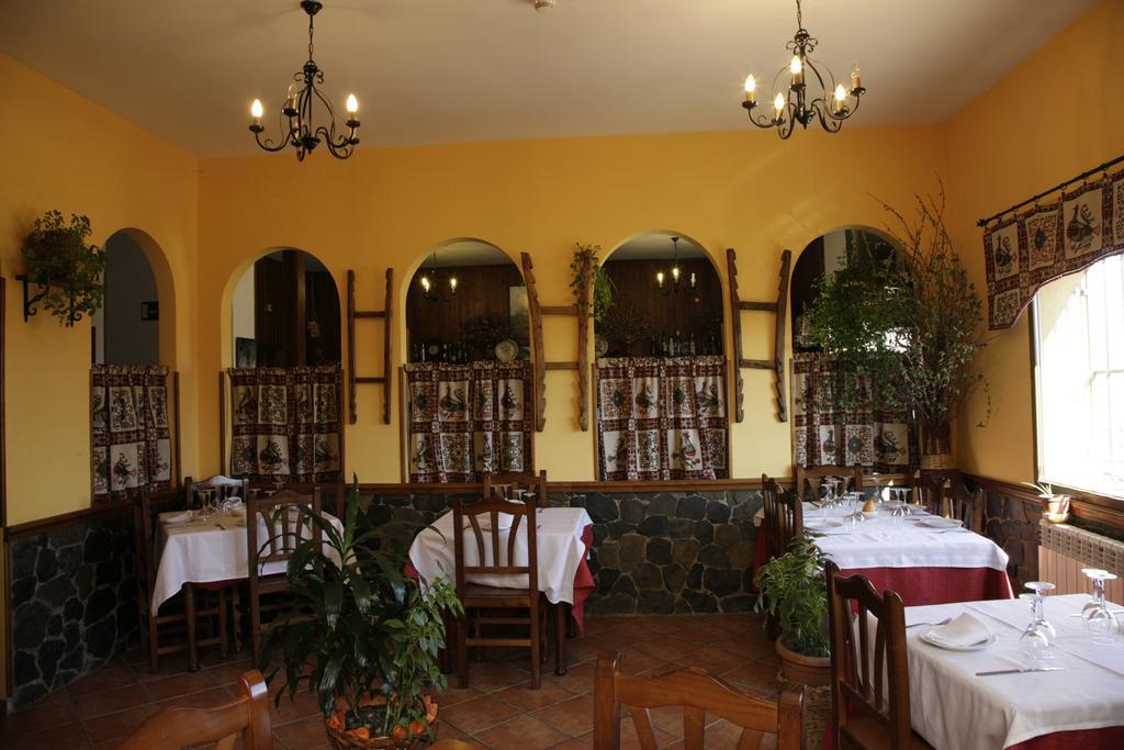 Hostal Restaurante Alto Rey Arroyo de las Fraguas Εξωτερικό φωτογραφία
