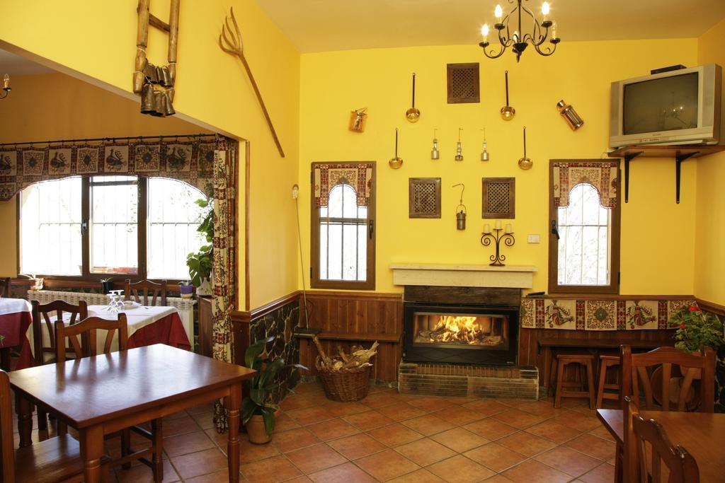 Hostal Restaurante Alto Rey Arroyo de las Fraguas Εξωτερικό φωτογραφία