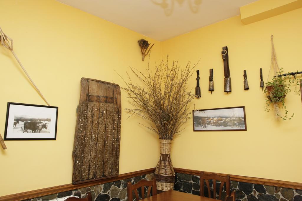 Hostal Restaurante Alto Rey Arroyo de las Fraguas Εξωτερικό φωτογραφία