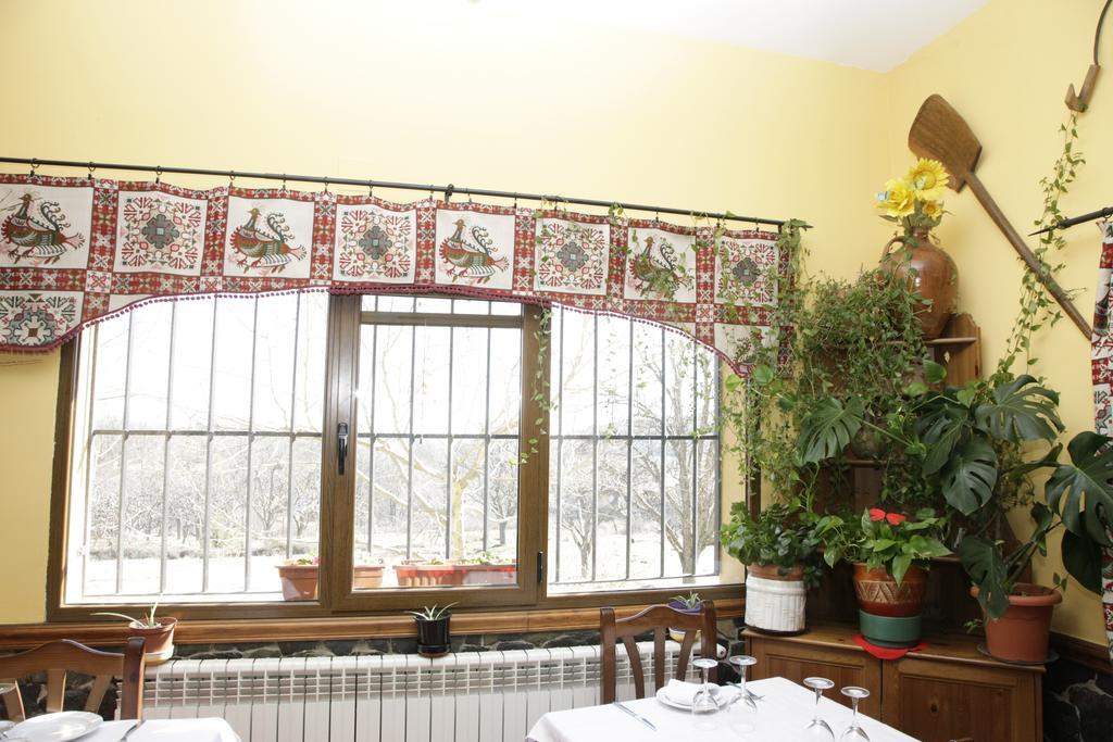 Hostal Restaurante Alto Rey Arroyo de las Fraguas Εξωτερικό φωτογραφία