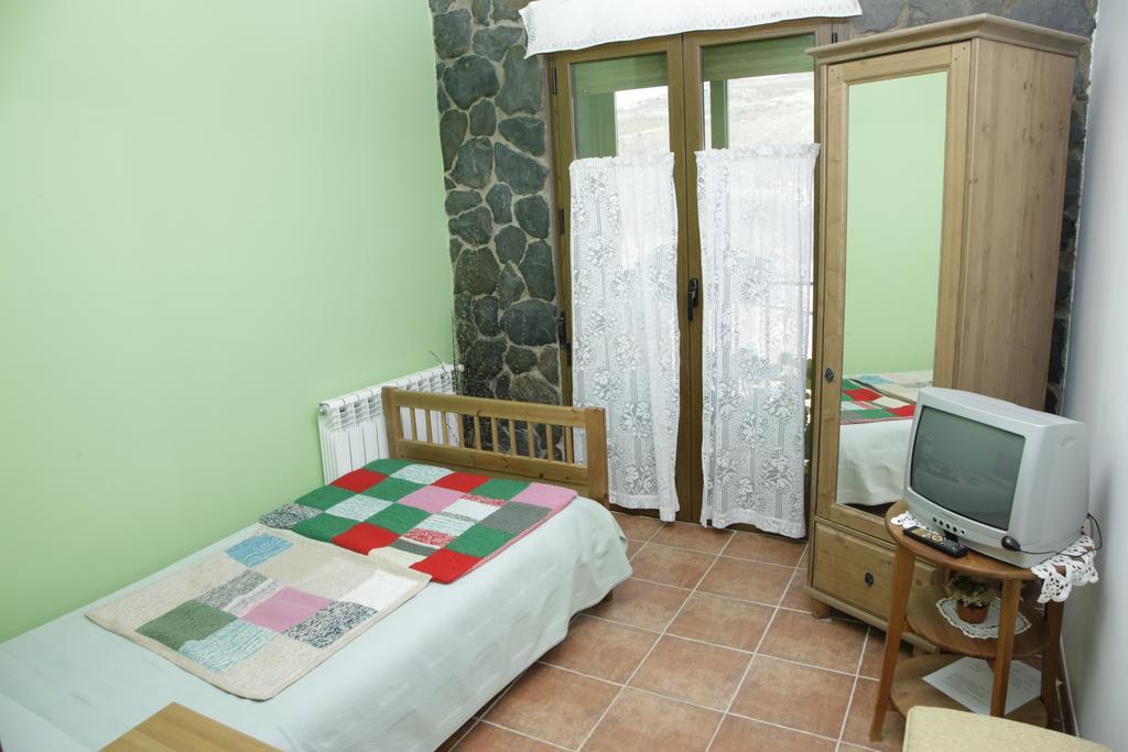 Hostal Restaurante Alto Rey Arroyo de las Fraguas Εξωτερικό φωτογραφία